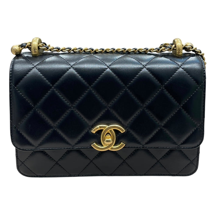 CHANEL 香奈兒 21A PERFECT FIT MINI FLAP 小牛皮 肩背包 黑色 金釦