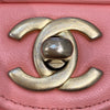CHANEL 香奈兒 CLASSIC FLAP MINI20 V型紋 皮革 鏈條包 粉色