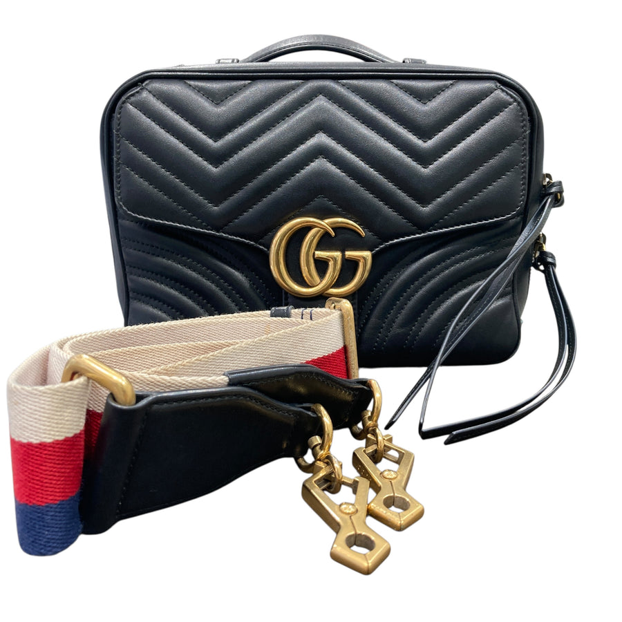 GUCCI 古馳 側背包 MARMONT MATELASSÉ 498100  黑色 皮革 金釦