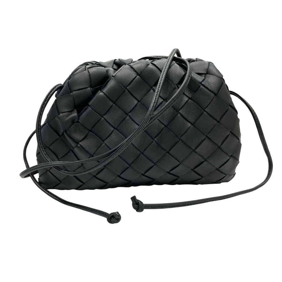 BOTTEGA VENETA 寶緹嘉 MINI POUCH 編織雲朵側背包 黑