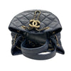 CHANEL 香奈兒 AS0894 CC Logo 菱格紋抽繩束口水桶包  深藍色 皮革 金釦