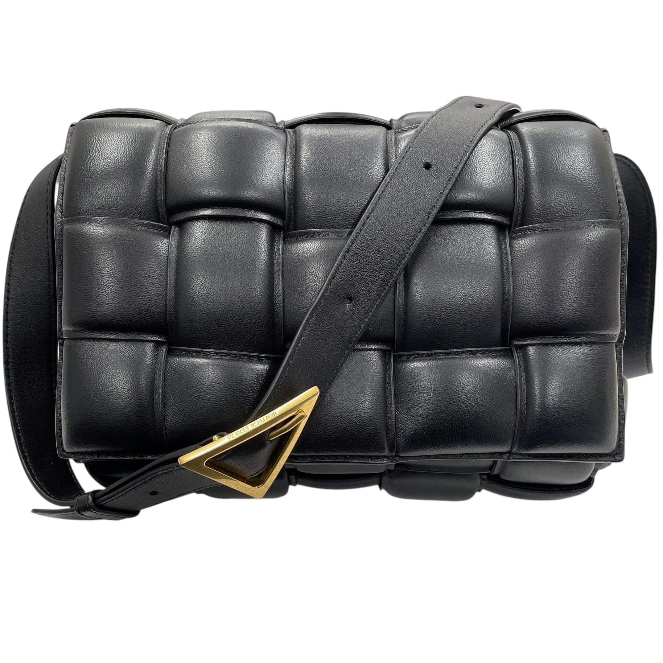 BOTTEGA VENETA 寶緹嘉 Padded Cassette 粗編織 肩背包 小羊皮 黑色 金釦