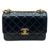 CHANEL 香奈兒 21A PERFECT FIT MINI FLAP 小牛皮 肩背包 黑色 金釦