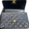 CHANEL 香奈兒 21A PERFECT FIT MINI FLAP 小牛皮 肩背包 黑色 金釦