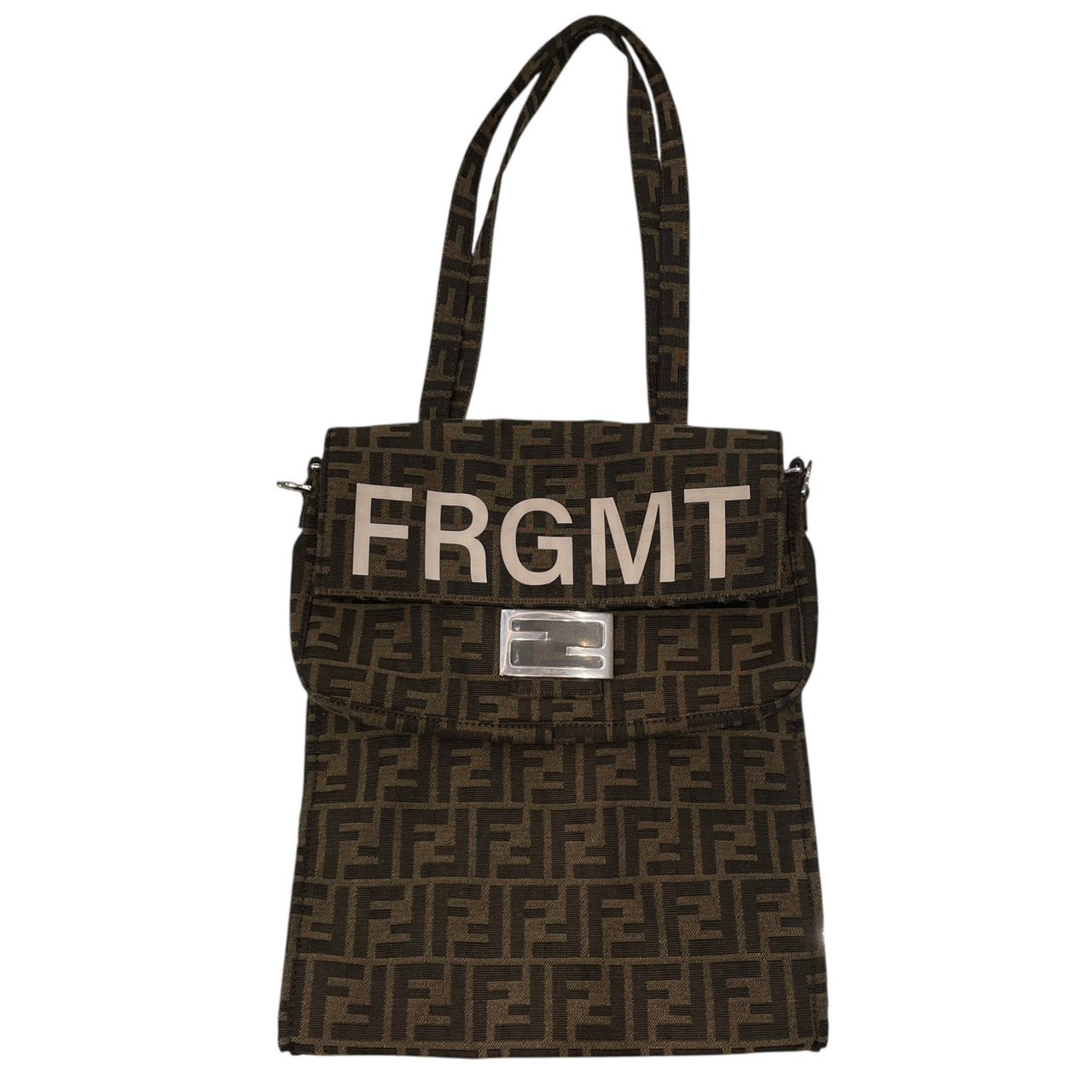 FENDI 芬迪 ×FRAGMENT 8BH418 ZUCCA BAGUETTE 多用肩背包 帆布 棕色 銀釦