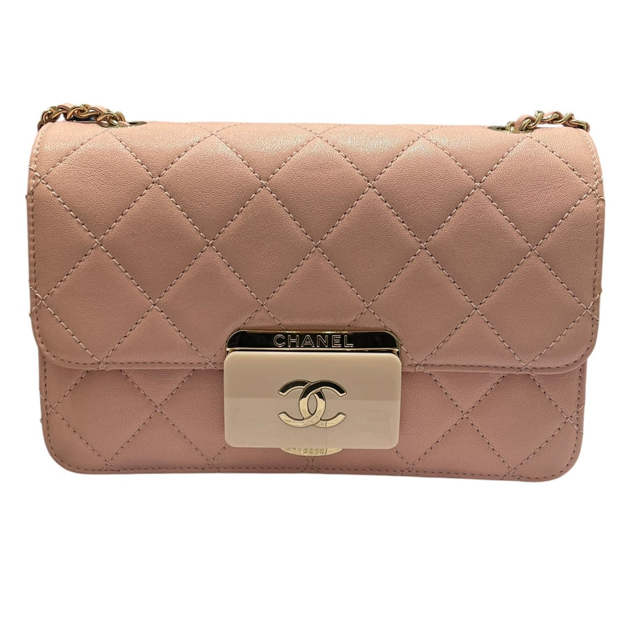 CHANEL 香奈兒 A93221 BEAUTY LOCK 側背包 皮革 粉色 金釦