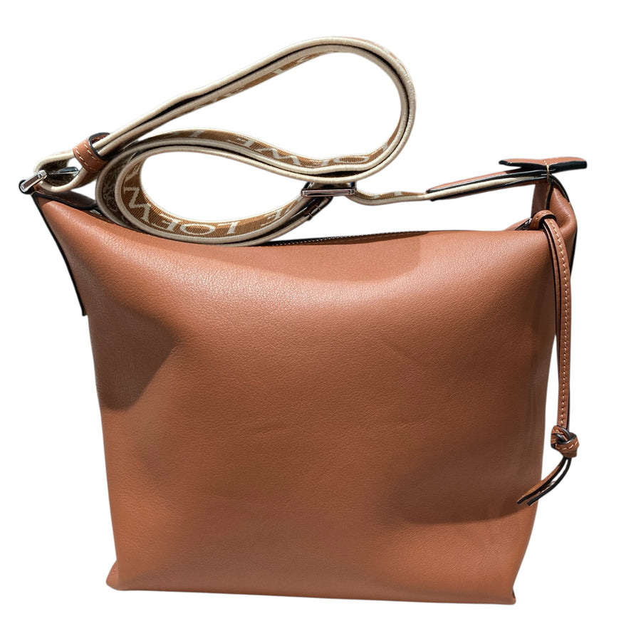 LOEWE CUBI 背帶LOGO側背包 棕色