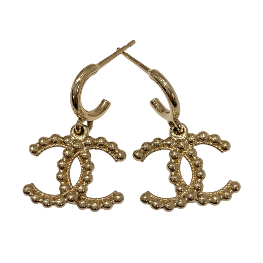 CHANEL 香奈兒 AB7783 CC LOGO BEADED DROP HOOP EARRINGS 雙C圓珠吊墜耳環 合金 米金色