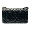 CHANEL 香奈兒 A01113 SMALL CLASSIC FLAP BAG 23 翻蓋肩背包 荔枝牛皮 黑色 銀釦