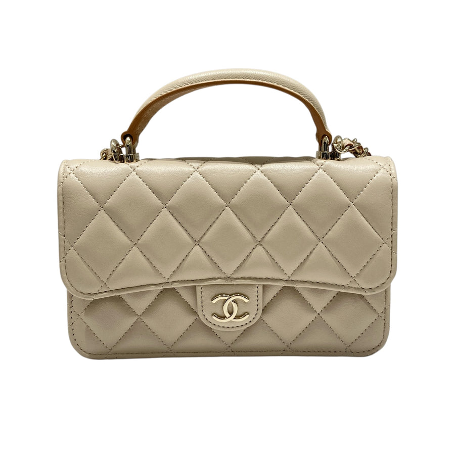 CHANEL 香奈兒 AS2431 MINI CLASSIC FLAP BAG WITH HANDLE 迷你手提翻蓋包 羊皮 淺米色 淺金釦