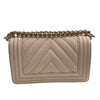 CHANEL 香奈兒 SMALL BOY BAG 淡粉色 小牛皮 金釦