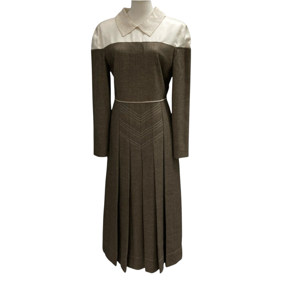 FENDI 芬迪 2018 秋冬系列 VIRGIN WOOL SHIRTDRESS 雙色拼真絲翻領羊毛百褶連衣裙