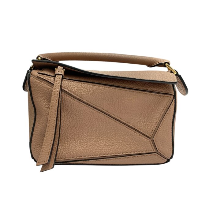 LOEWE<br>側背包