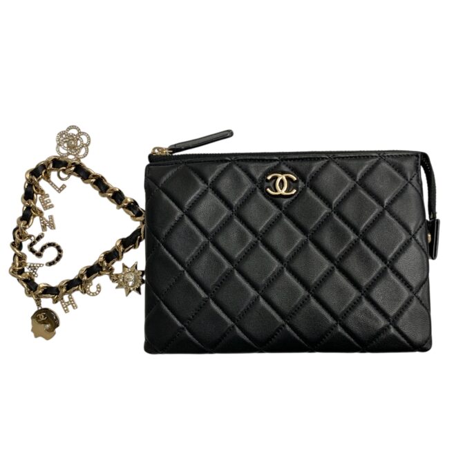 CHANEL<br>手拿包