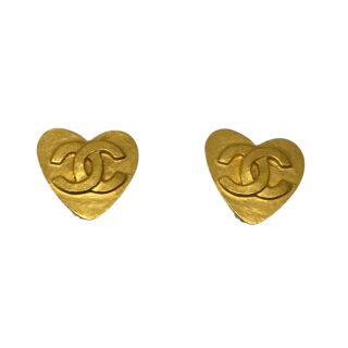 CHANEL<br>心型LOGO耳環