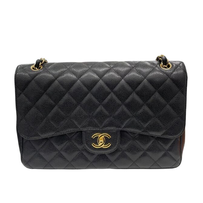 CHANEL<br>CLASSIC FLAP 30