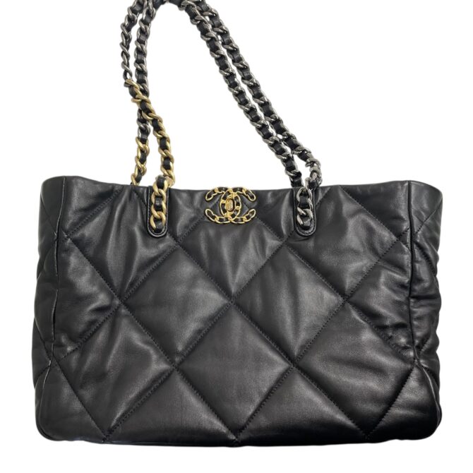 CHANEL<br>19 TOTE BAG