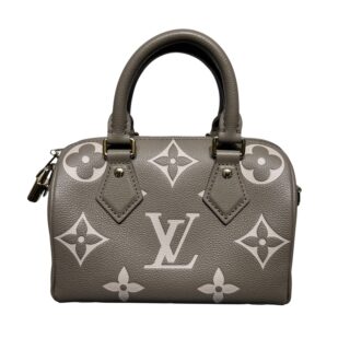 LOUIS VUITTON<br>手拿包