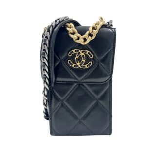 CHANEL<br>19手機包