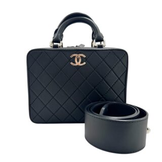 CHANEL<br>化妝箱
