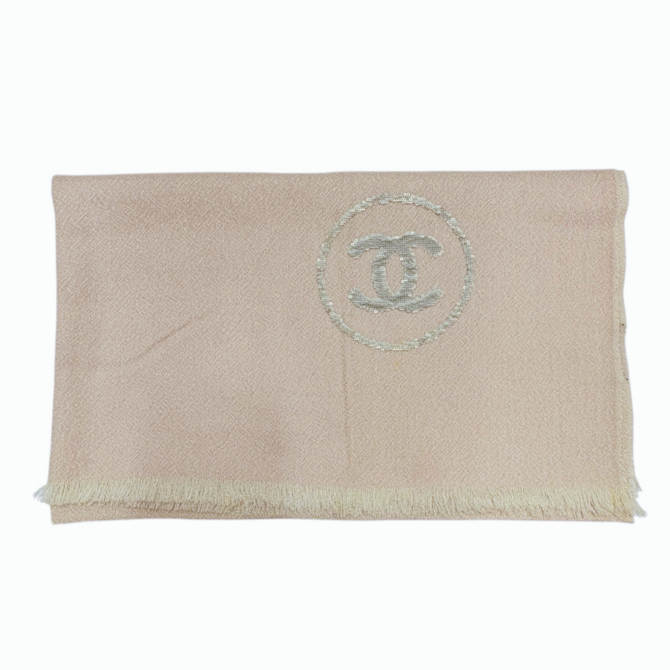 CHANEL<br>亮片刺繡披肩