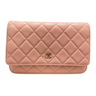 CHANEL<br>WOC