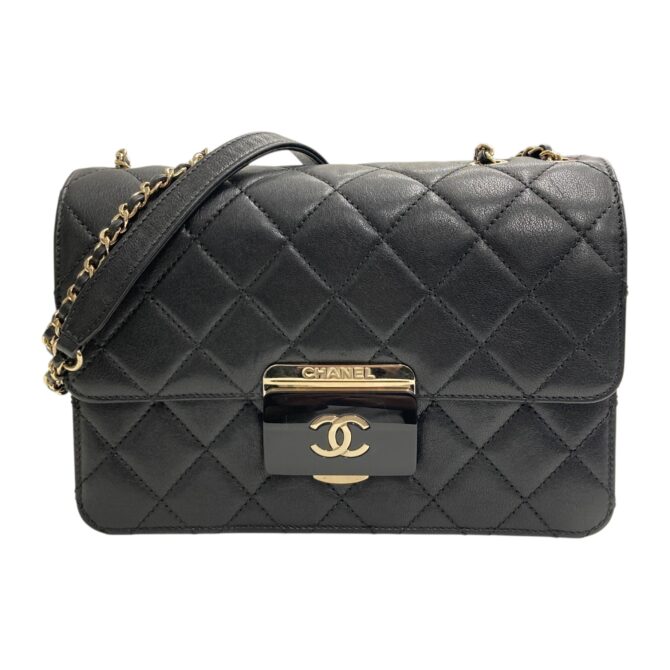 CHANEL<br>BEAUTY LOCK FLAP BAG