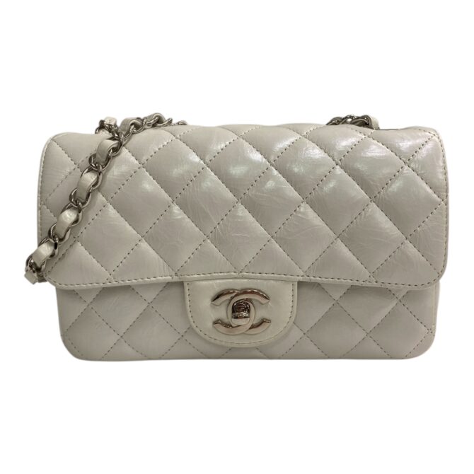 CHANEL<br>A69900B06789